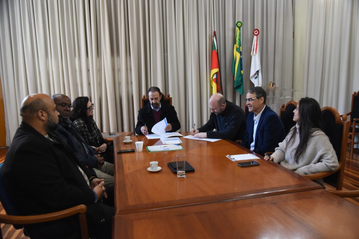 Município e concessionária da Estação Rodoviária assinam protocolo de intenções