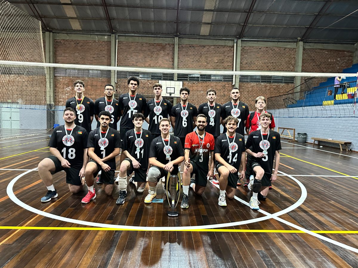 Nosso Vôlei/ Mauá é vice-campeão de torneio realizado na Fenachim