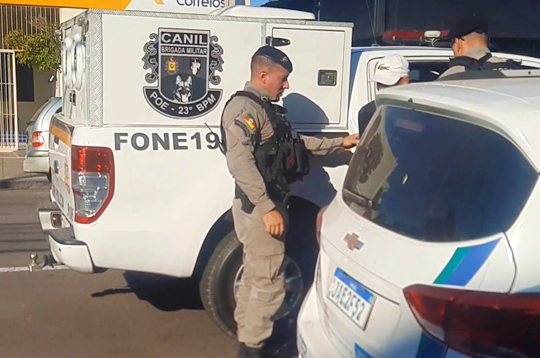 Filho de líder do tráfico, adolescente apreendido pela BM é envolvido em furtos de motos