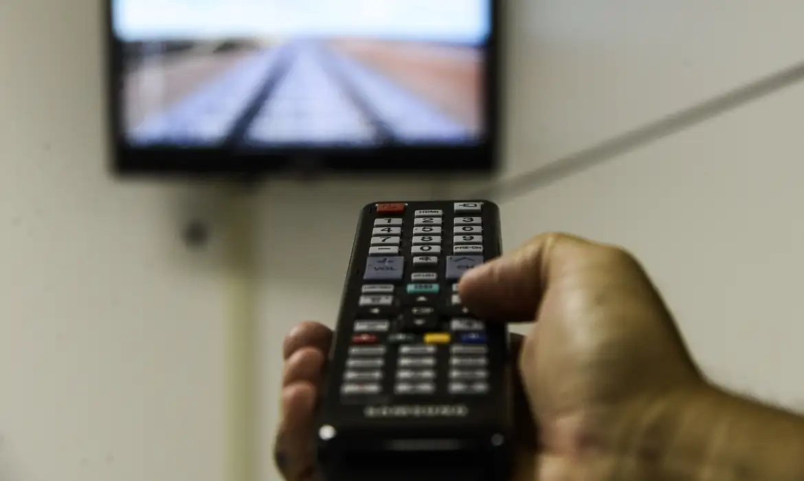 Anatel e Ancine fazem acordo para combater pirataria de filmes e séries