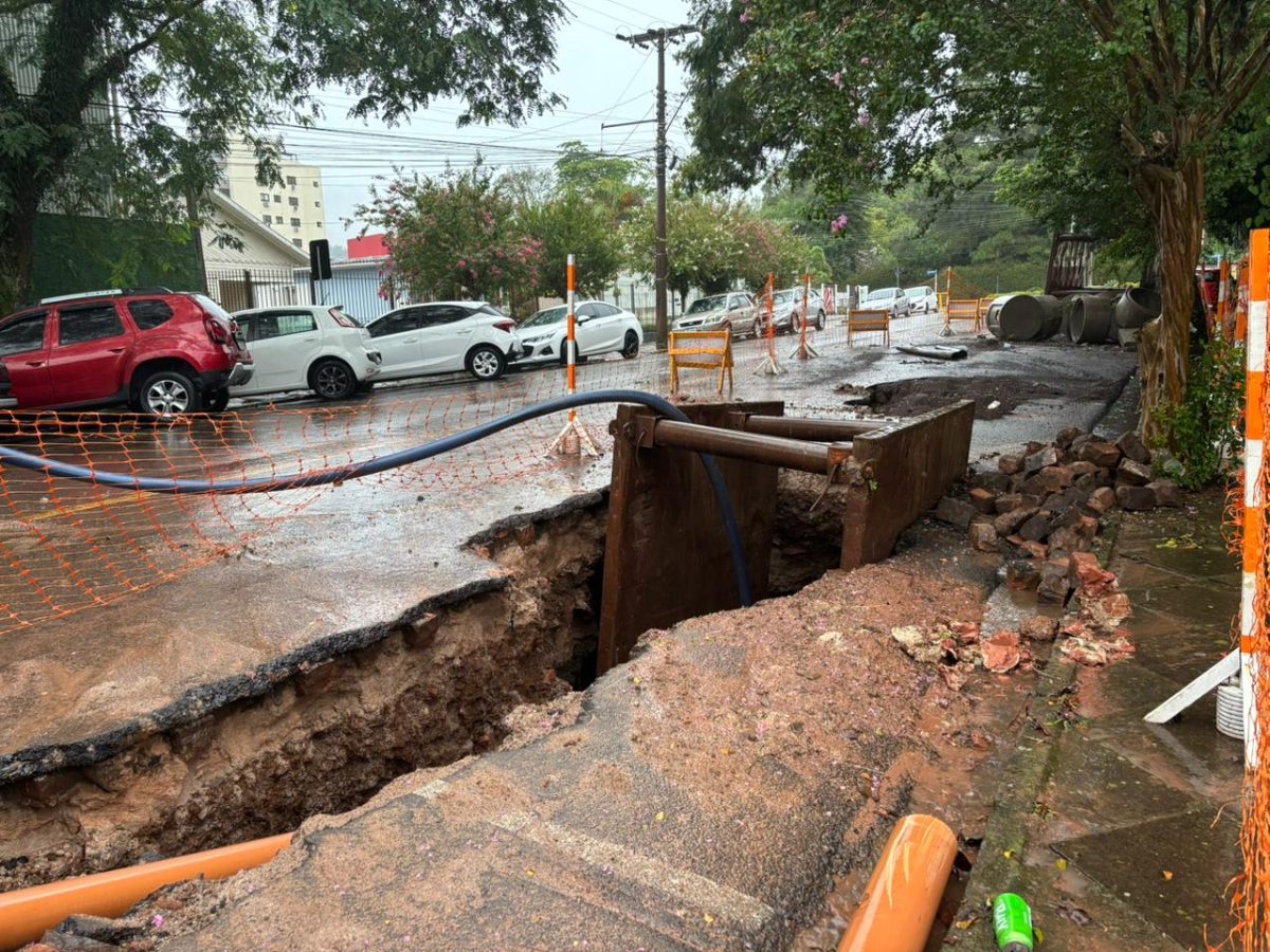 Moradores relatam falta de água por conta de obra em Santa Cruz ...